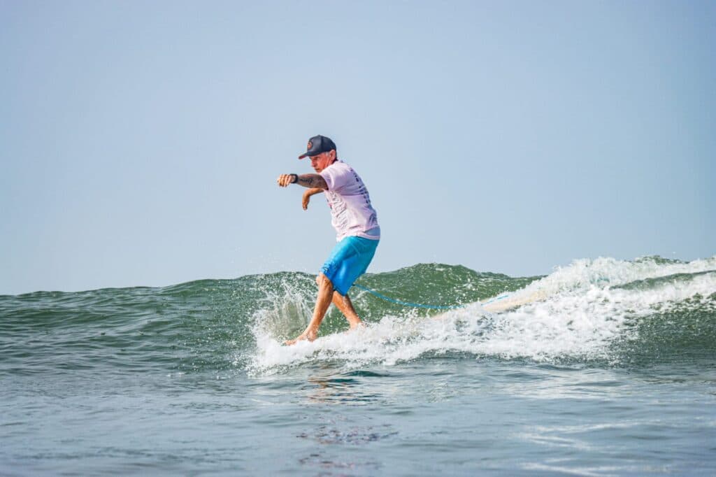 Santos recebe etapa de longboard com disputas entre atletas de diferentes gerações